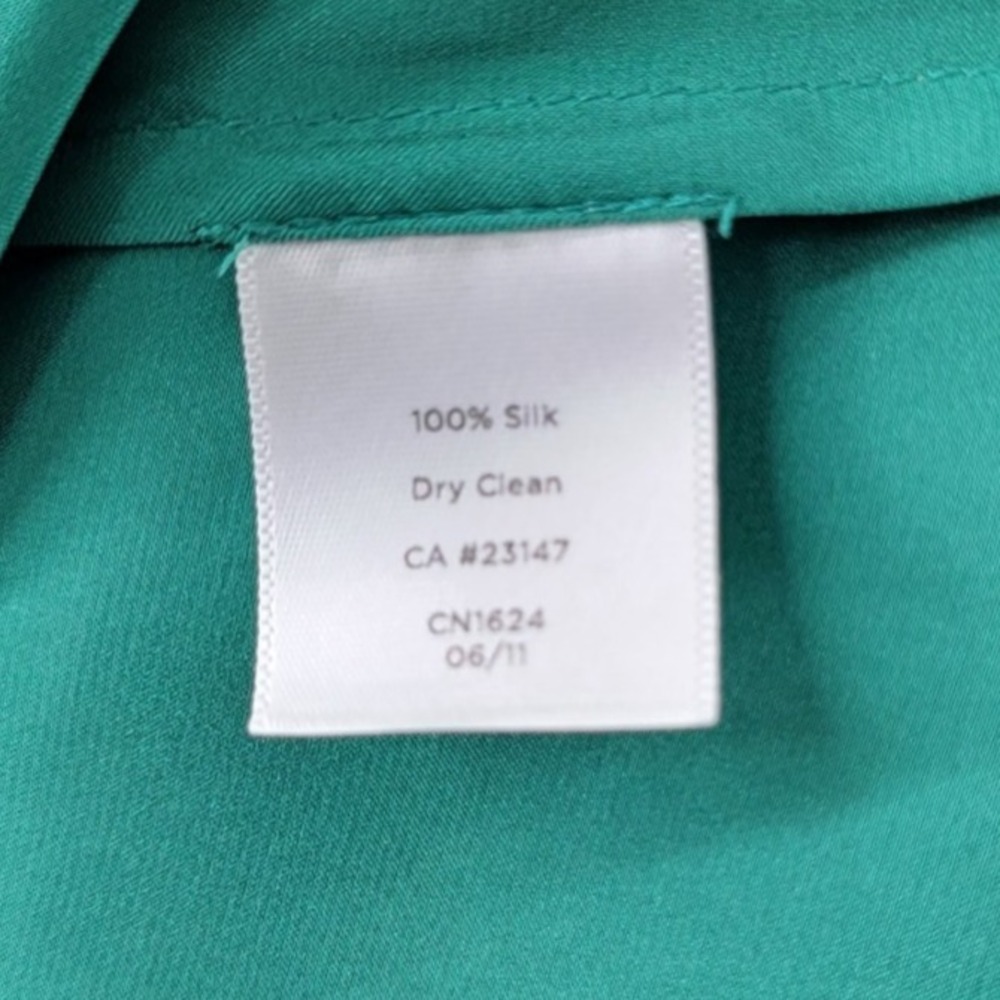 Talbots 100% Silk Top Kelly Green Slit Sleeve Blouse Womens 12 Petite Capsule - Picture 5 of 8